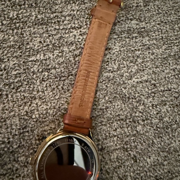Michael Kors Gold and Brown Women\'s Watch main image 3